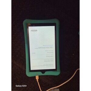 Amazon Fire 7 Tablet Black 7 inch with Teal Silicone Bumper Case and Charger